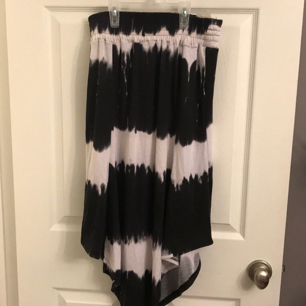 BNWT Sz M Tie Dye Skirt or Beach Cover-up!!